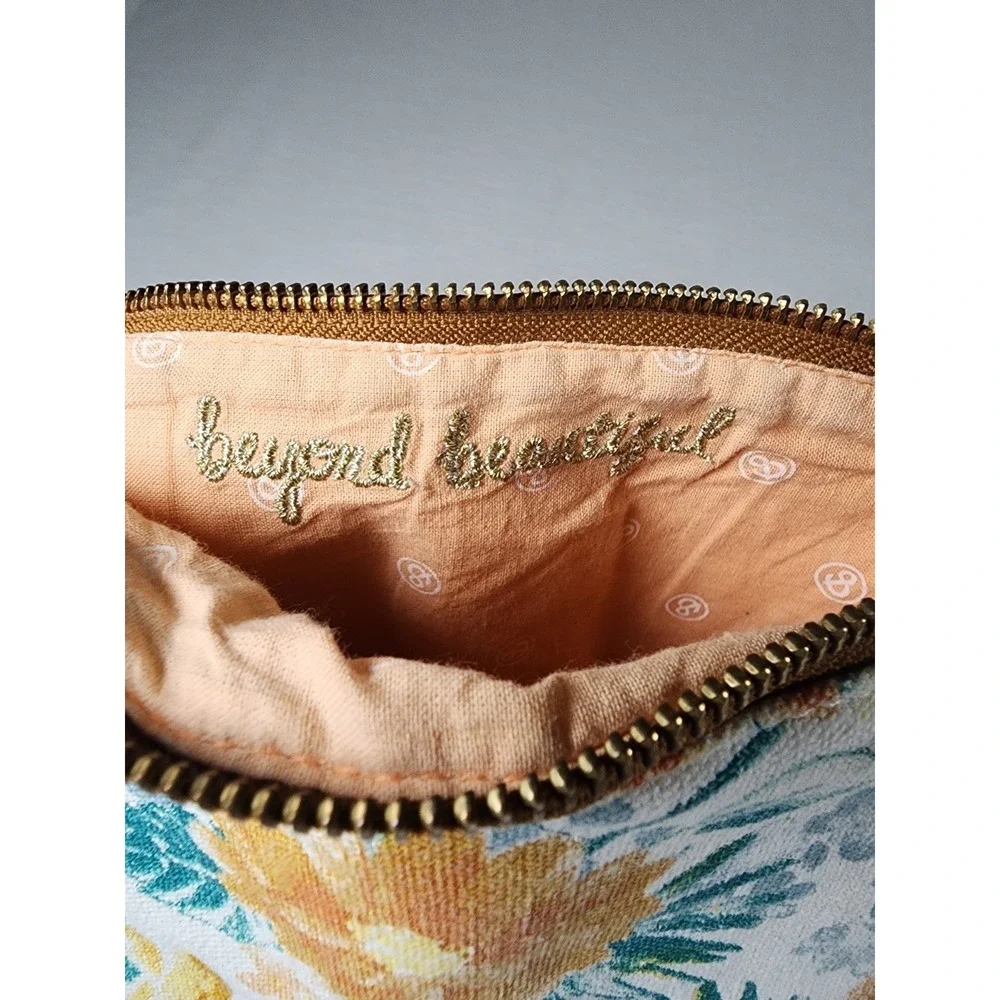 Mary & Martha‎ Floral Makeup Pouch Women Canvas Cosmetic Bag Religious Christian